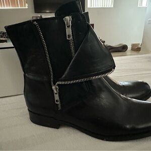 Trouve Black Ankle Boots with Dual Zipper